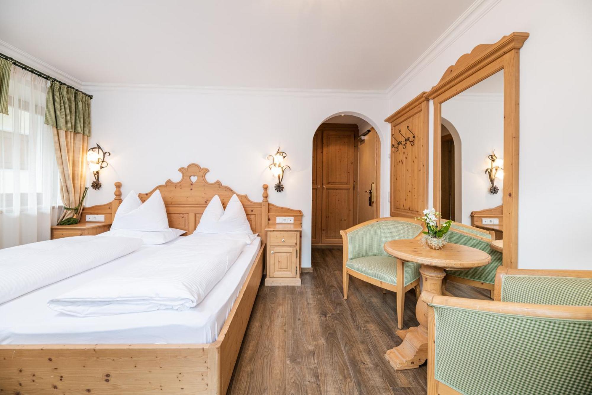 Hotel Lanerhof Active/Spa/Balance Сан-Лоренцо-ді-Себато Номер фото
